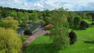 Luton, İngiltere, Birleşik Krallık - 10 Mayıs 2023: Wardown Halk Parkı