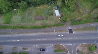 Luton, İngiltere, Birleşik Krallık - 12 Mart 2023: Slow Mo Sunset over City