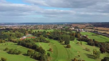 Luton, İngiltere, Birleşik Krallık - 2 Ekim 2022: Stockwood Park 'ın hava manzarası