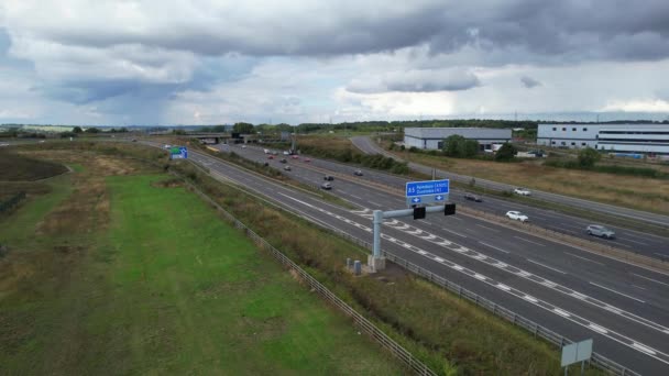 Inglaterra Reino Unido Octubre 2022 Las Autopistas Británicas Día Nublado — Vídeos de Stock