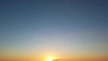 Turuncu Dramatik Bulutlar, Video 