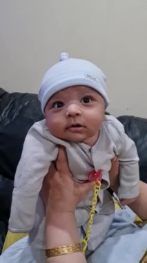 Tatlı Asyalı Pakistanlı Bebek