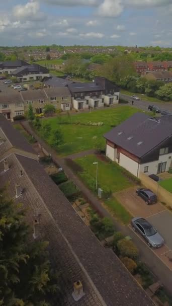 Luton City Konut Binalarının Büyük Britanya Daki Evlerin Havadan Görünümü — Stok video