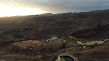 İngiltere Dağları 'nın havadan görünüşü, video