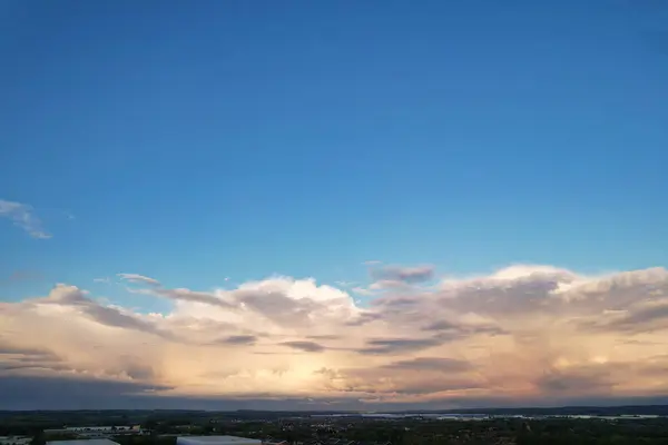 Gün Batımında Turuncu Bulutlar — Stok fotoğraf