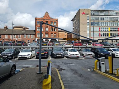 Luton, İngiltere, Birleşik Krallık - 5 Mayıs 2023: Central City Luton manzarası