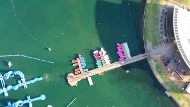 High Angle Záběry Willen Lake Vodní Sporty Public Park Anglie — Stock video