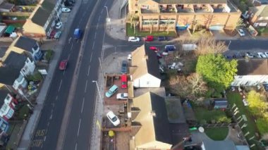 Dunstable, İngiltere, Birleşik Krallık - 5 Şubat 2023: Dunstable City 'nin hava görüntüsü, video