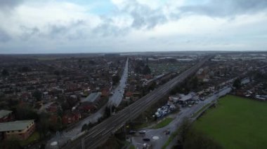 Luton City 'deki Tren Raylarının Yüksek Açılı Görüntüsü