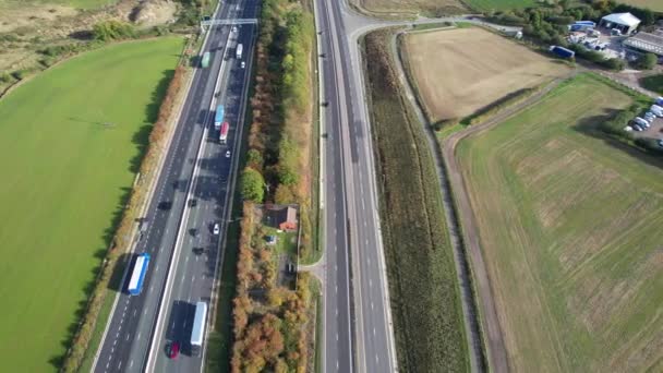High Angle Footage British Motorways Traffic Passing Countryside England Milton — Stock Video