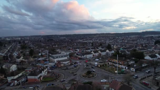Βίντεο Από Πορτοκαλί Ηλιοβασίλεμα Σύννεφα Πάνω Από Την Πόλη — Αρχείο Βίντεο