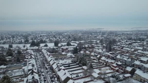 英国卢顿镇的高角图像 覆盖2022年冬季第一场雪 雪崩始于2022年12月11日午夜 拍摄于2022年12月12日 — 图库视频影像