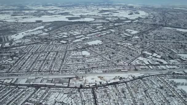 Högvinkelbild Luton Town England Med Täckning Första Snön Vintersäsongen 2022 — Stockvideo