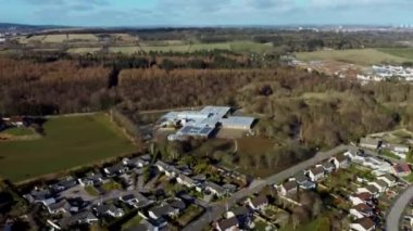 İngiltere 'nin Milton Keynes şehrindeki konutların hava görüntüsü.