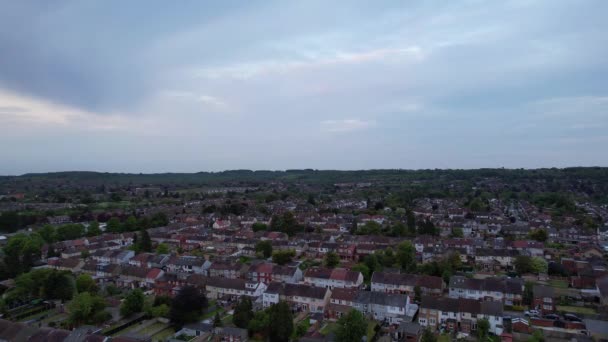 Filmación Ángulo Alto Nubes Cielo Día Soleado Sobre Luton City — Vídeos de Stock