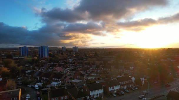 Luftaufnahmen Die Schönsten Und Buntesten Dramatischen Wolken Während Des Sonnenuntergangs — Stockvideo