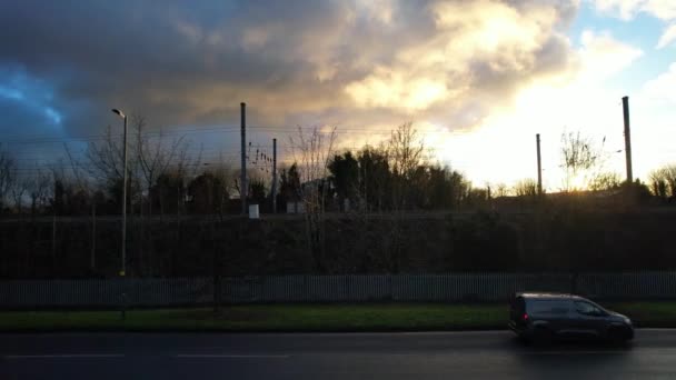 英国日落时的空中形象 最绚丽 色彩斑斓的云彩 — 图库视频影像