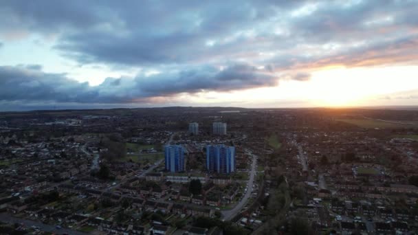 Filmagem Aérea Nuvens Dramáticas Mais Bonitas Coloridas Durante Pôr Sol — Vídeo de Stock