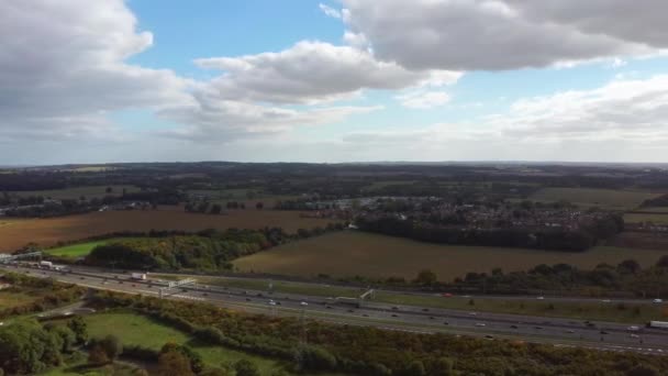 Flygbilder British Motorways Junction För London Luton Airport Och City — Stockvideo