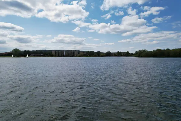 米尔顿 凯恩斯 2023年5月21日 Caldecotte湖的空中景观 — 图库照片