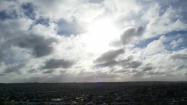 İngiliz Şehri 'nde Hızlı Hareket Eden Bulutlar, Zaman Süratli Görüntü