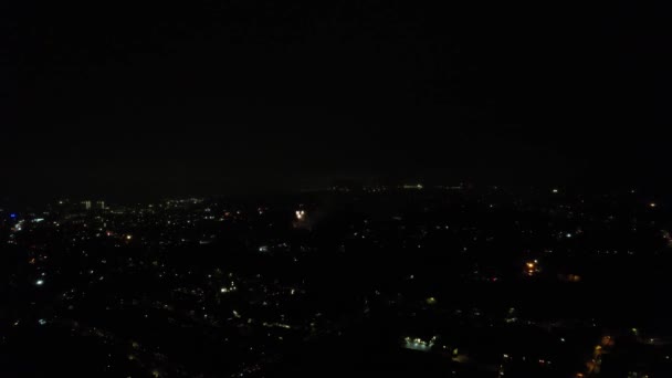 Воздушный Вид Освещенного Британского Города Ночь Костра Фейерверк Гай Fawkes — стоковое видео