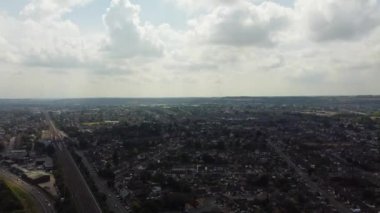 Yüksek Açı Drone 'un İngiltere' deki Luton Kasabası Görüntüsü