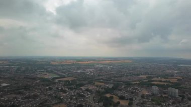 Yüksek Açı Drone 'un İngiltere' deki Luton Kasabası Görüntüsü