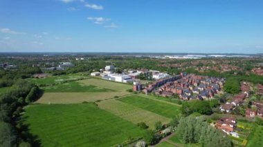 İngiltere, Milton Keynes - 25 Mayıs 2023: Milton Keynes 'in En Güzel Görüntüsü İngiltere. Görüntü İHA 'nın Kamerasıyla kaydedildi.