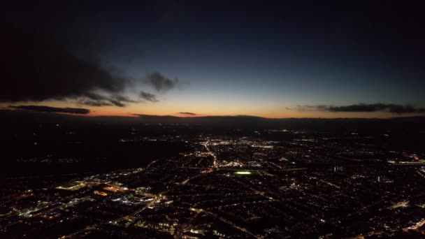 Luton Listopadu 2022 Vysokoúhlé Záběry Osvětleného Anglického Města Luton Těsně — Stock video