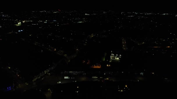 Вид Воздуха Освещенный Британский Город Дороги Ночью Высокий След Дрона — стоковое видео