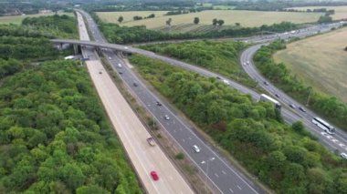 İngiltere 'nin St Albans kasabasında İngiliz Karayolları ve Trafik Hava Görüntüleri