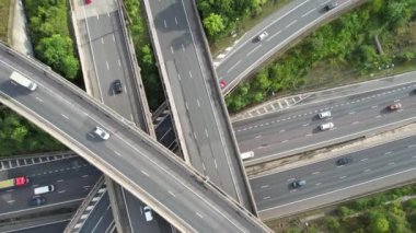 İngiltere 'nin St Albans kasabasında İngiliz Karayolları ve Trafik Hava Görüntüleri