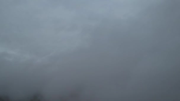 Burza Chmury Przenoszące Się Nad Miastem Kamera Drona Dużej Wysokości — Wideo stockowe