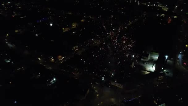 Filmación Ángulo Alto Fuegos Artificiales Vivo Durante Noche Luton Town — Vídeos de Stock