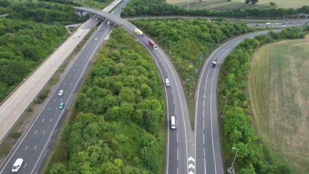 英格兰 2022年9月7日 英国高速公路和高速公路在繁忙和繁忙时间快速行驶的美丽景象 影片是在圣奥尔本斯交叉口拍摄的 — 图库视频影像