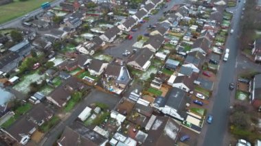 Hafif Kar yağışında Luton City 'nin Yüksek Açılı Görüntüleri 08-Mart-2023