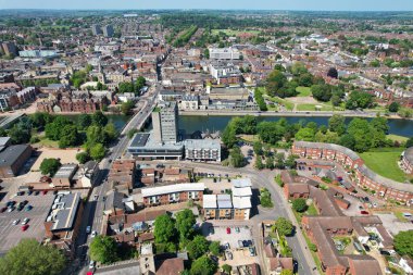 Bedford, İngiltere - 27 Mayıs 2023: Bedford kasabasının havadan görünüşü