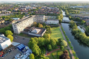 Bedford, İngiltere - 27 Mayıs 2023: Bedford kasabasının havadan görünüşü