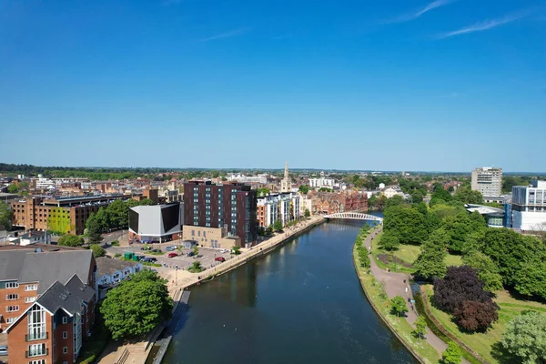 Bedford, İngiltere - 27 Mayıs 2023: Bedford kasabasının havadan görünüşü