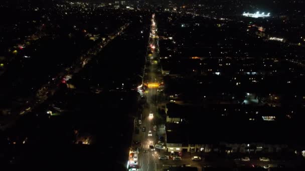 Hermosa Vista Aérea Ciudad Británica Iluminada Carreteras Por Noche Drone — Vídeo de stock