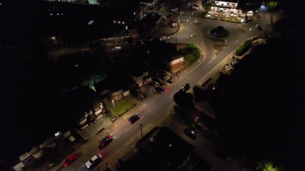 Luchtfoto Van Verlichte Britse Stad Wegen Nachts Drone Hoge Hoek — Stockvideo