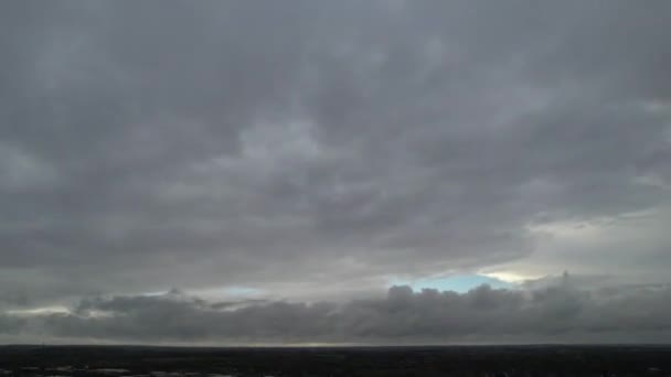 Stormwolken Bewegen Zich Stad Drone Camera Beelden Van High Altitude — Stockvideo