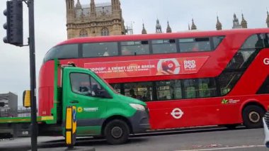 Londra 'nın Güzel Düşük Açı Tur Görüntüleri, Londra' nın Başkenti İngiltere 30-20-23 Mayıs tarihlerinde Londra 'yı ziyaret eden birçok turist ile çok meşguldü.