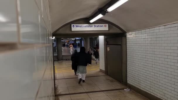 Вид Железнодорожную Станцию Ватерлоо Центре Лондона Великобритания Кадры Сняты Мая — стоковое видео