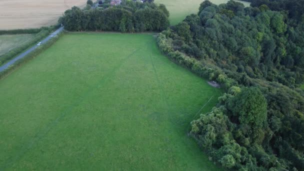 Filmación Drone Flight Open Field Sharpenhoe Clappers Valley England Sunset — Vídeos de Stock