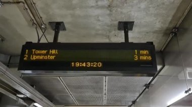 İngiltere 'nin başkenti Londra' daki Metro Tren İstasyonu. Görüntü 30 Mayıs 2023 'te kaydedildi.