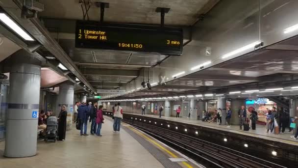 Station Métro Centre Londres Capitale Angleterre Grande Bretagne Tournage Réalisé — Video