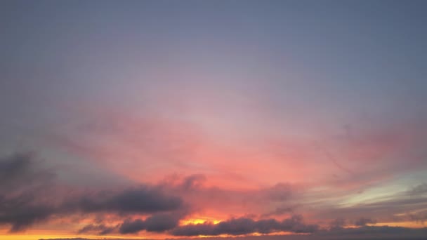 Sonnenaufgang Himmel Und Wolken Filmaufnahmen Von Luton City England — Stockvideo