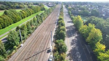 İngiltere 'nin İngiliz Luton Kasabası Havalimanı. Drone 'un Şehir Kamerası 6 Ekim 2022' de çekildi.